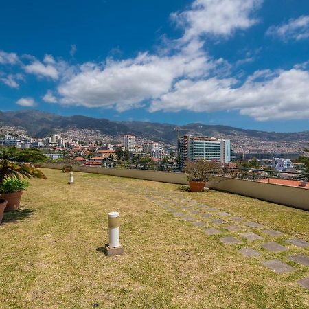 Miramar Apartment With Pool By Hr Madeira Funchal  Eksteriør bilde